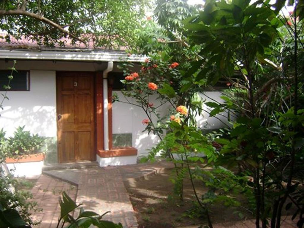 Hotel Jackie'S House Puntarenas Exterior foto